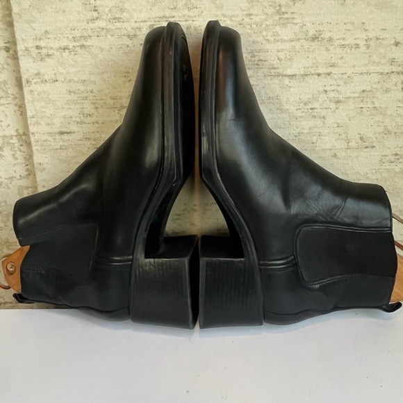 Clarks Women's Black Leather Chelsea Boots Sz 10 Block Heel 2.5" Square Toe - Picture 4 of 15
